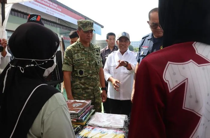 Ilustrasi kdmp blitar untuk artikel Asrenum Panglima TNI Tinjau KDMP Blitar yang Resmi Beroperasi