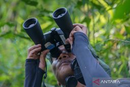 Ilustrasi kader konservasi alam untuk artikel Pembentukan Kader Konservasi Alam di Hutan Desa Tombo