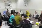 Ilustrasi pemberdayaan eks odgj untuk artikel Pemkab Lamongan Gandeng Ipda Purnomo untuk Pemberdayaan Eks ODGJ