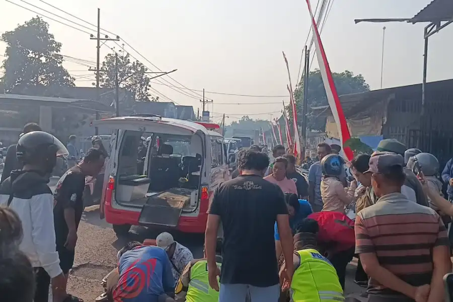 Ilustrasi truk box hantam untuk artikel Truk Box Hantam Scoopy di Blitar, Remaja 18 Tahun Luka